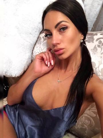 Камилла Реал Красотка Блондинка фото 4